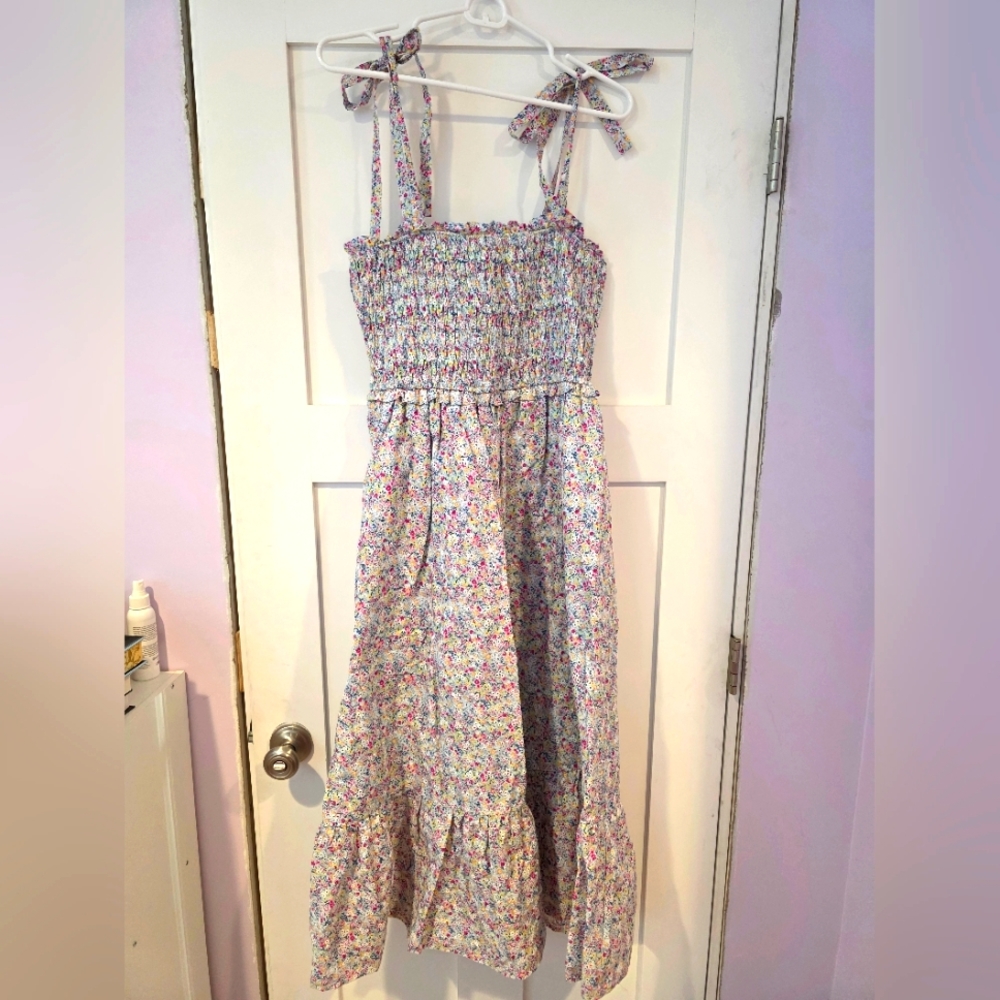 NWOT Floral Maxi Dress